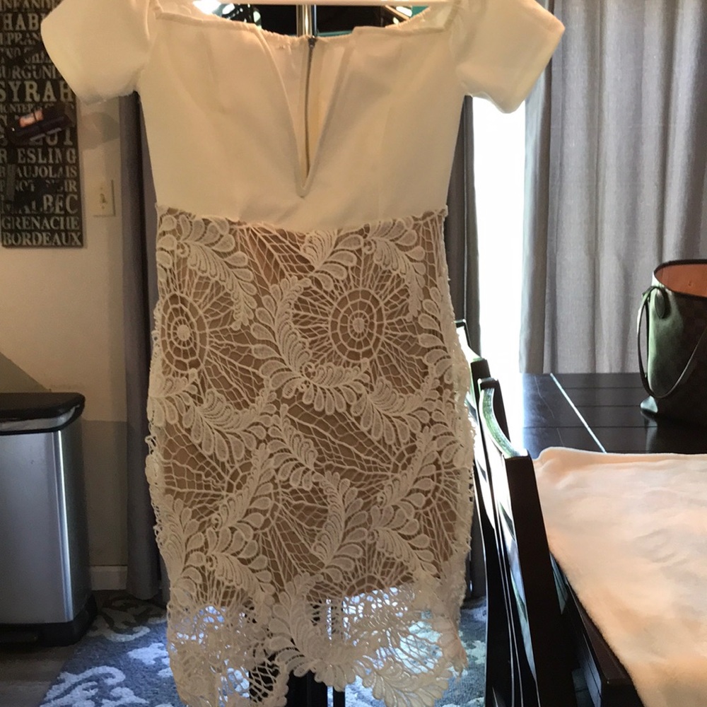Dress - Picture 3 of 3